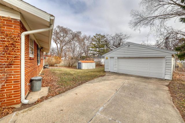 132 Caldwell STREET, Pewaukee, WI 53072