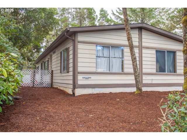 530 MYEENA Loop, Florence, OR 97439