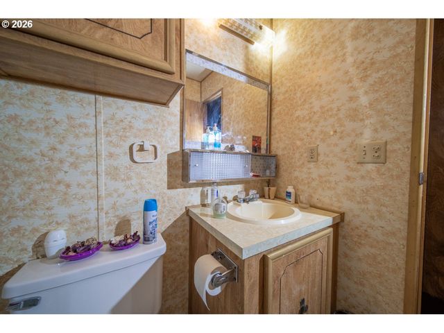 530 MYEENA Loop, Florence, OR 97439