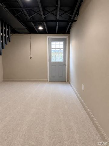 504 Wren Avenue, Manchester, MO 63021