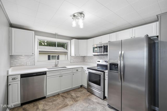 2310 Bay Street, Bristol, TN 37620