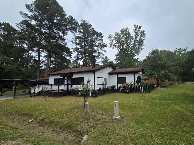 38 E Whippoorwill Lane, Trinity, TX 75862
