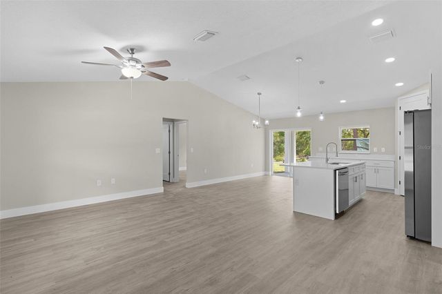 44 MALAUKA DRIVE, Ocklawaha, FL 32179