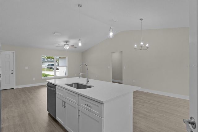 44 MALAUKA DRIVE, Ocklawaha, FL 32179