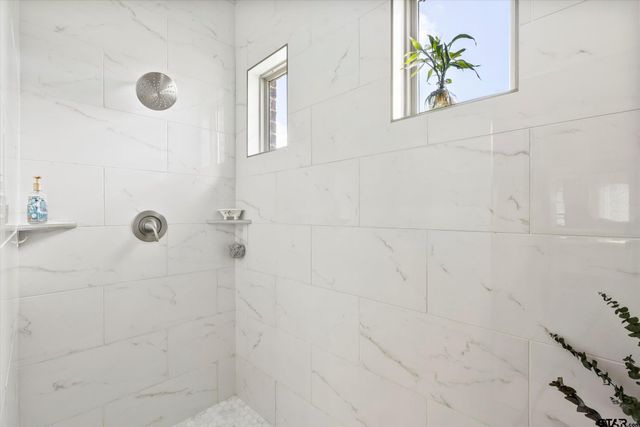 22828 Babes Landing, Lindale, TX 75771