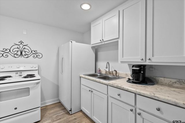 22828 Babes Landing, Lindale, TX 75771