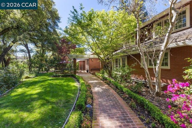 2255 Alameda Diablo, Diablo, CA 94528