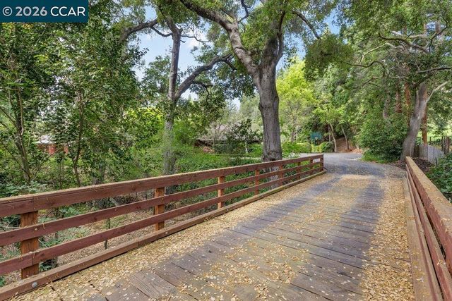 2255 Alameda Diablo, Diablo, CA 94528