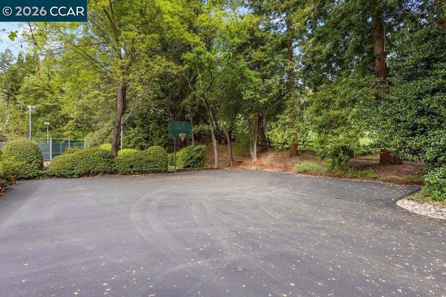 2255 Alameda Diablo, Diablo, CA 94528