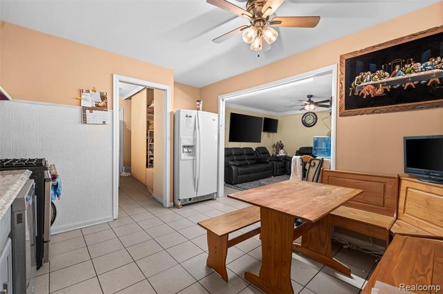 1579 Dulong Avenue, Madison Heights, MI 48071