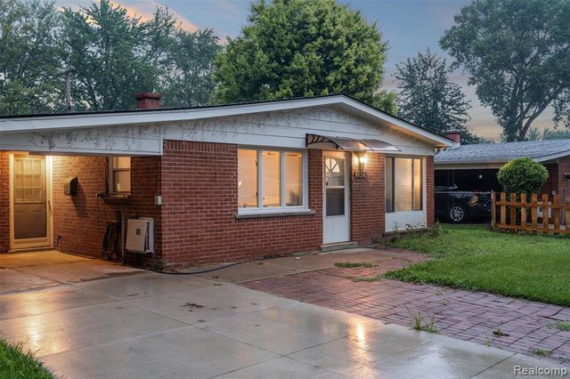 1579 Dulong Avenue, Madison Heights, MI 48071