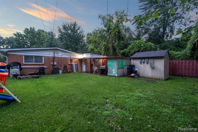 1579 Dulong Avenue, Madison Heights, MI 48071