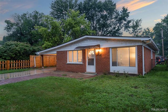 1579 Dulong Avenue, Madison Heights, MI 48071