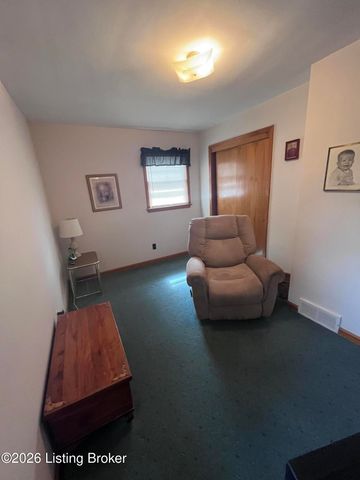 8005 Woodfern Way, Louisville, KY 40291