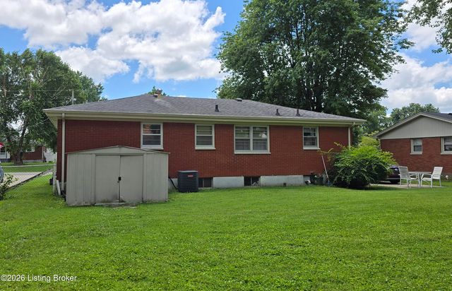8005 Woodfern Way, Louisville, KY 40291