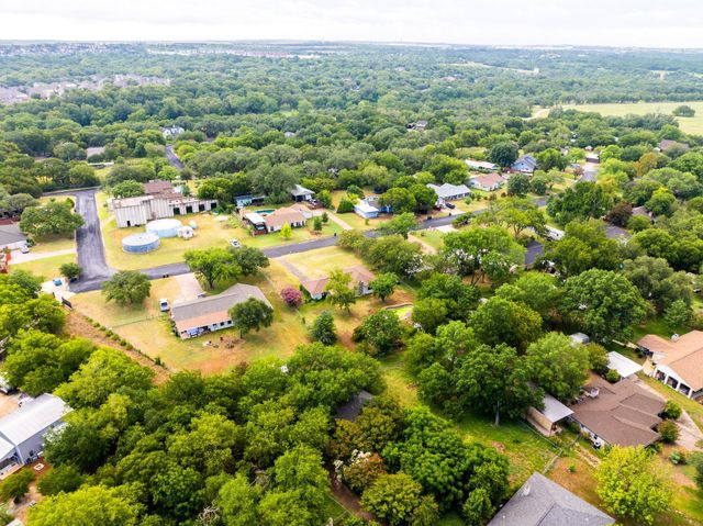13004 Running Deer TRL, Manchaca, TX 78652