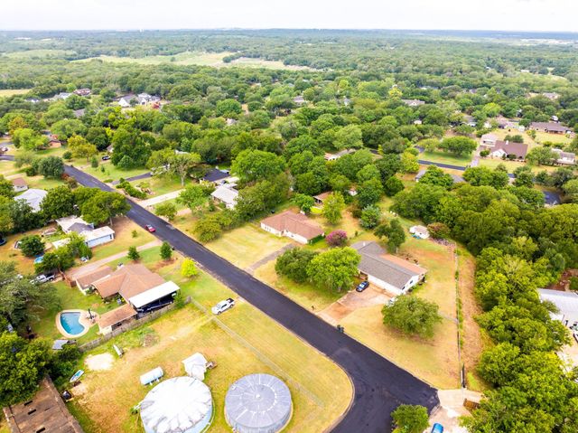 13004 Running Deer TRL, Manchaca, TX 78652