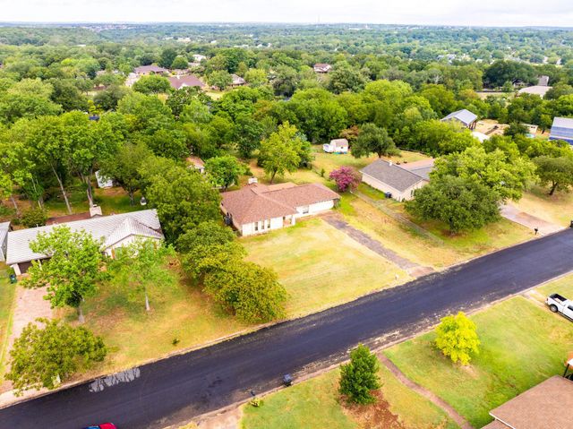 13004 Running Deer TRL, Manchaca, TX 78652