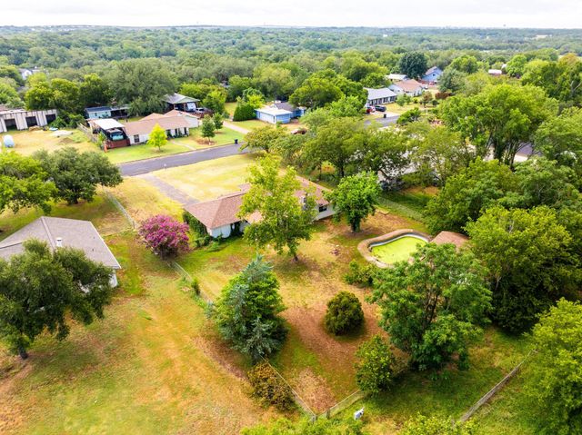 13004 Running Deer TRL, Manchaca, TX 78652