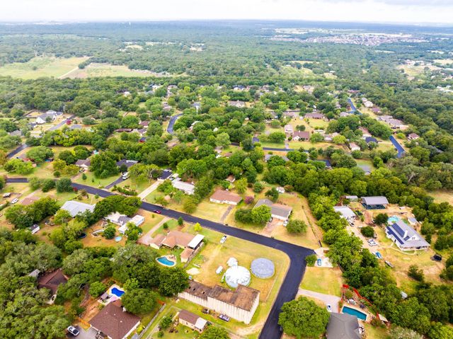 13004 Running Deer TRL, Manchaca, TX 78652