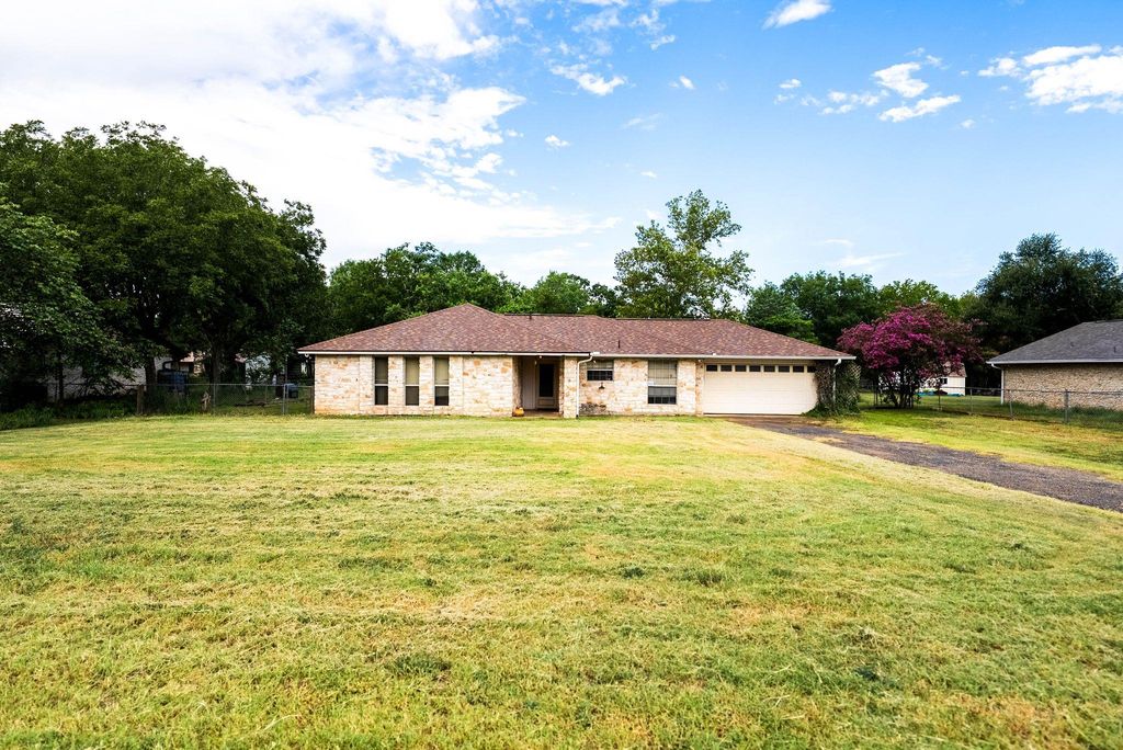 13004 Running Deer TRL, Manchaca, TX 78652