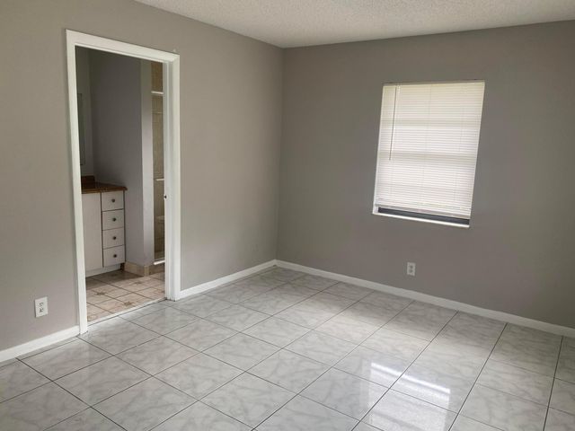 4714 Summit Villas, West Palm Beach, FL 33415