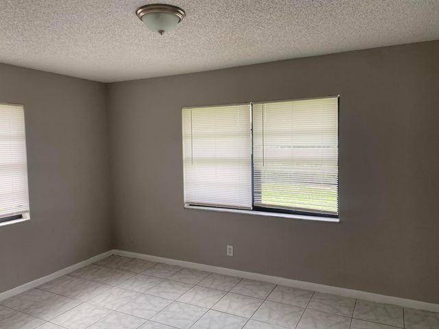 4714 Summit Villas, West Palm Beach, FL 33415