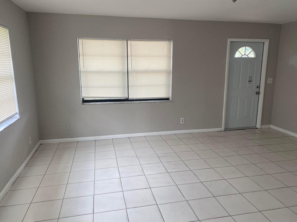 4714 Summit Villas, West Palm Beach, FL 33415