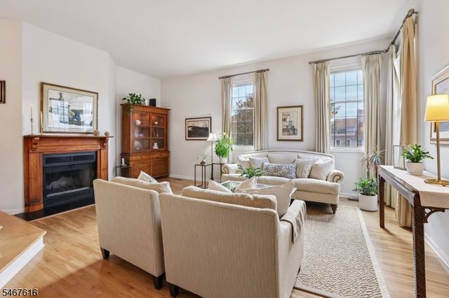 22 Dowitcher Ct, Wayne Twp., NJ 07470
