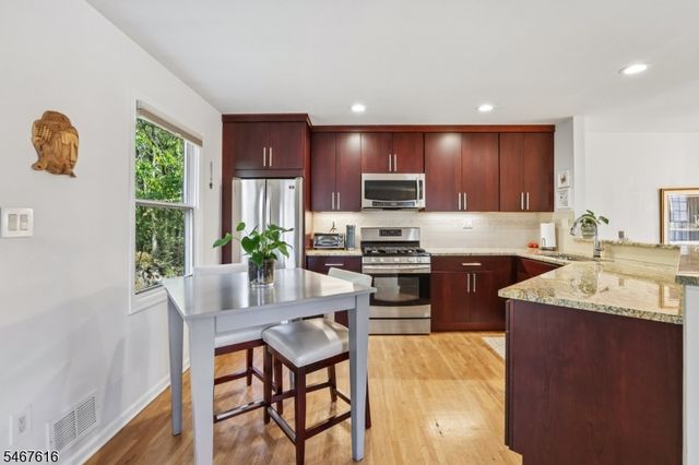 22 Dowitcher Ct, Wayne Twp., NJ 07470