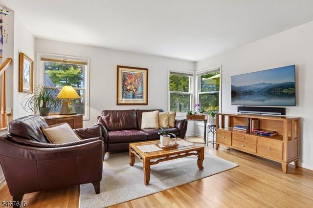 22 Dowitcher Ct, Wayne Twp., NJ 07470