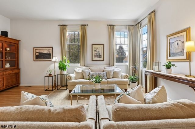 22 Dowitcher Ct, Wayne Twp., NJ 07470