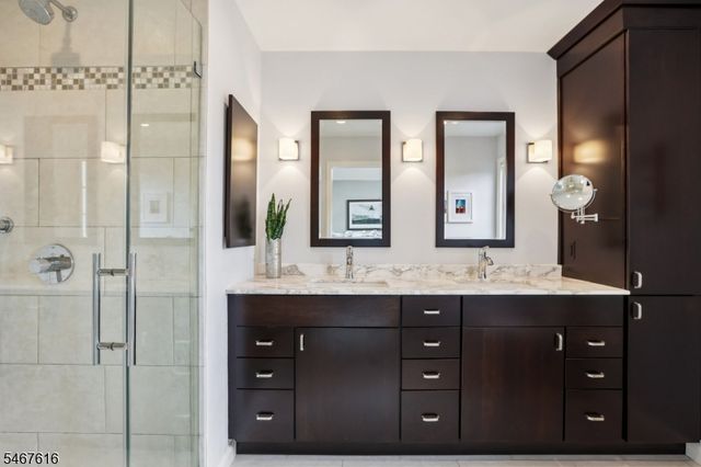 22 Dowitcher Ct, Wayne Twp., NJ 07470