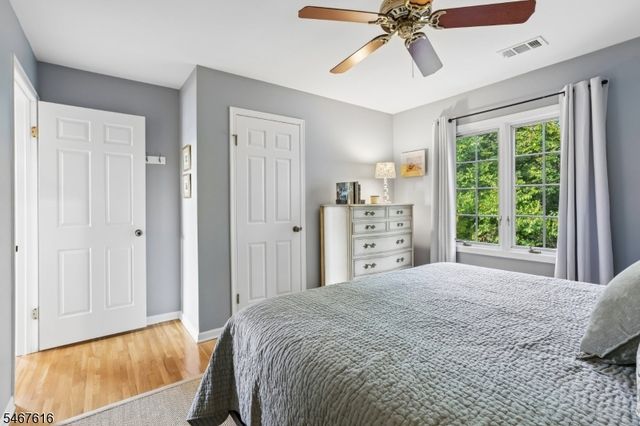 22 Dowitcher Ct, Wayne Twp., NJ 07470