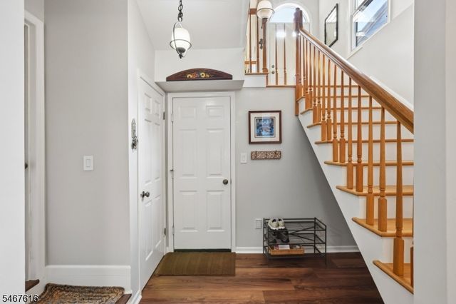 22 Dowitcher Ct, Wayne Twp., NJ 07470