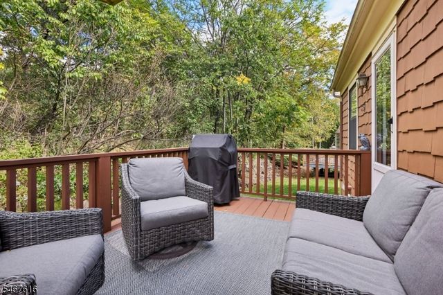 22 Dowitcher Ct, Wayne Twp., NJ 07470