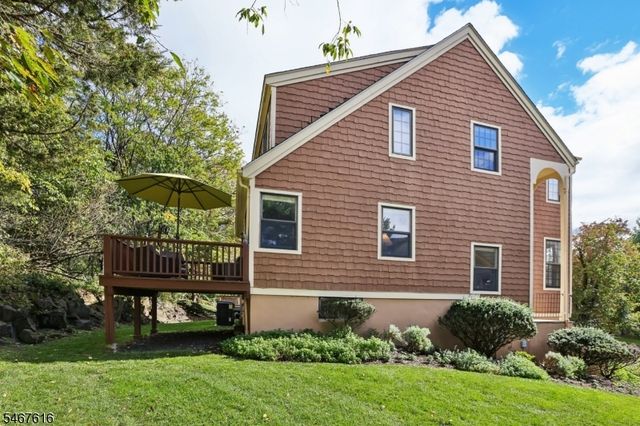 22 Dowitcher Ct, Wayne Twp., NJ 07470