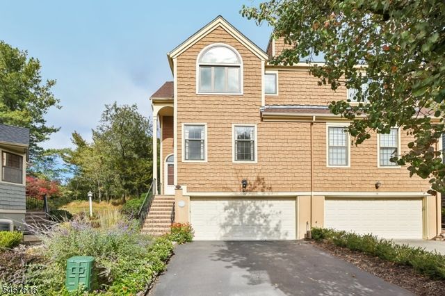 22 Dowitcher Ct, Wayne Twp., NJ 07470