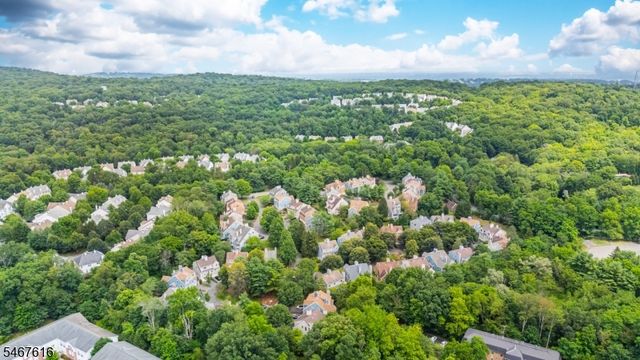 22 Dowitcher Ct, Wayne Twp., NJ 07470