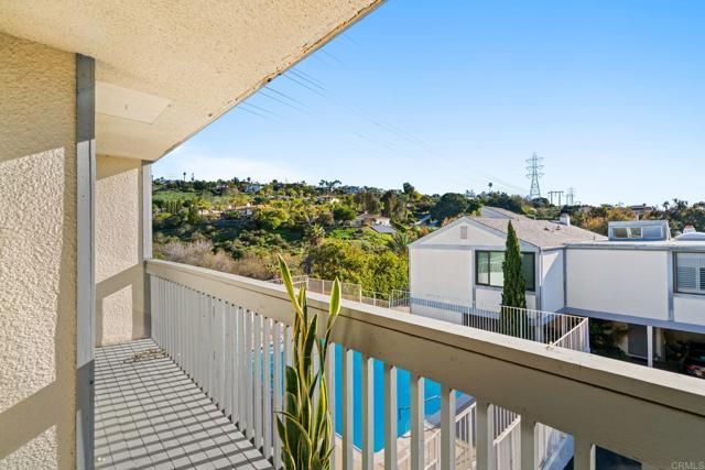 2376 Altisma Way K, Carlsbad, CA 92009