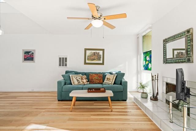 2376 Altisma Way K, Carlsbad, CA 92009