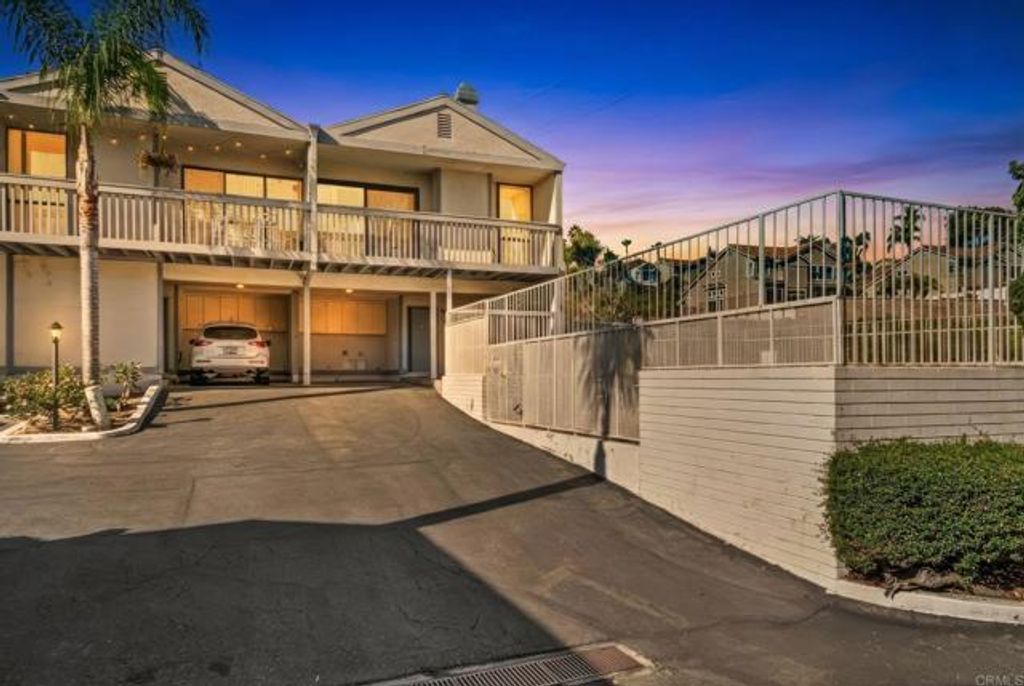 2376 Altisma Way K, Carlsbad, CA 92009