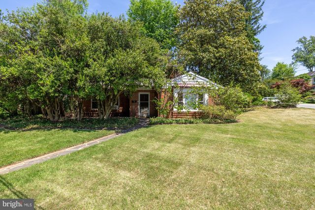 9201 BURLEY DR, Bethesda, MD 20817