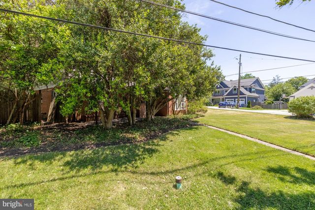 9201 BURLEY DR, Bethesda, MD 20817