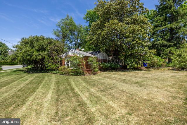 9201 BURLEY DR, Bethesda, MD 20817