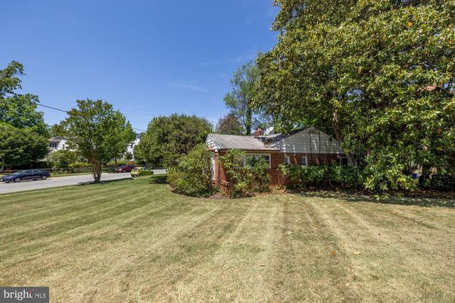 9201 BURLEY DR, Bethesda, MD 20817
