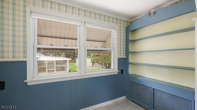 215 Fairfield Ave, Middlesex Boro, NJ 08846