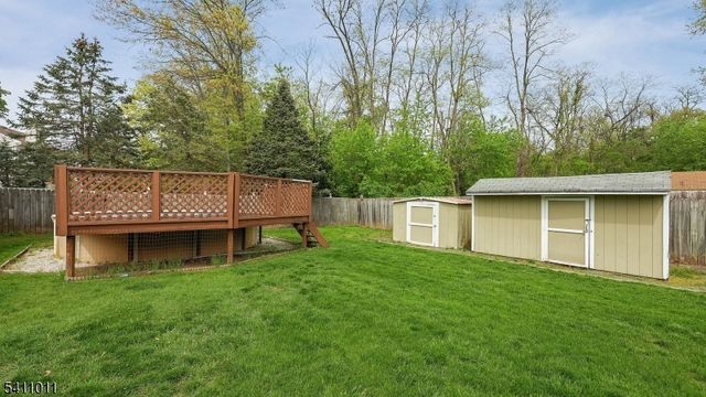 215 Fairfield Ave, Middlesex Boro, NJ 08846