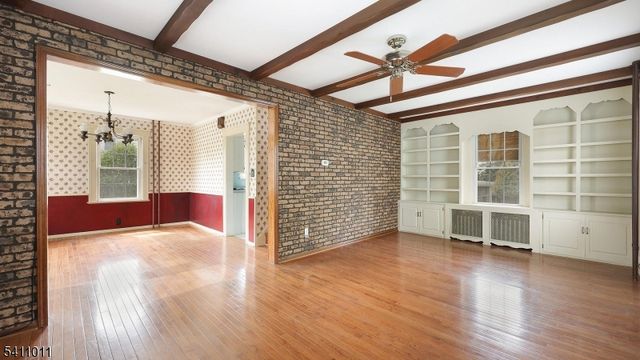 215 Fairfield Ave, Middlesex Boro, NJ 08846