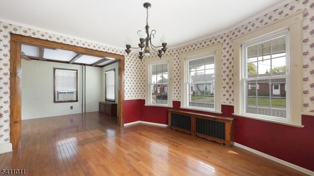 215 Fairfield Ave, Middlesex Boro, NJ 08846
